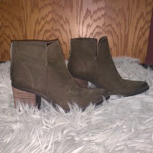 Steve Madden boots